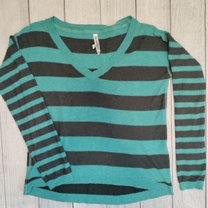 Aeropostale teal and gray sweater size medium